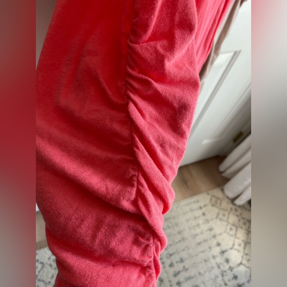 Material tees - Picture 2 of 2